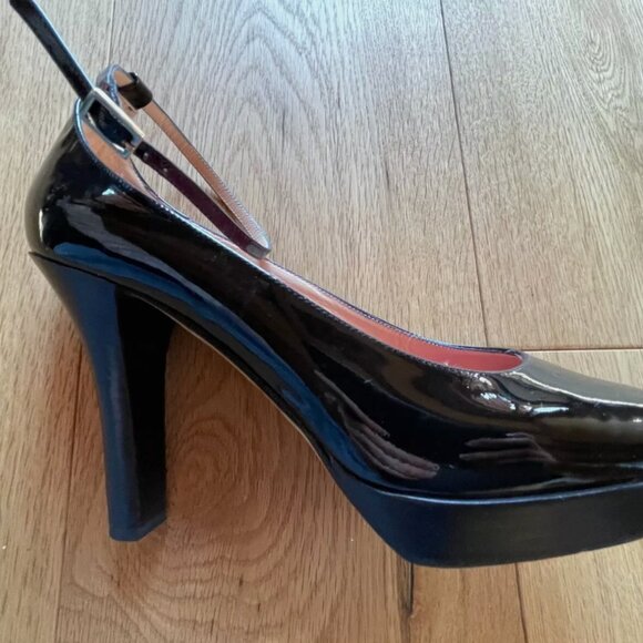 Tall patent heels-- pure vintage, pure Kate Spade! 9.5 - Picture 4 of 10